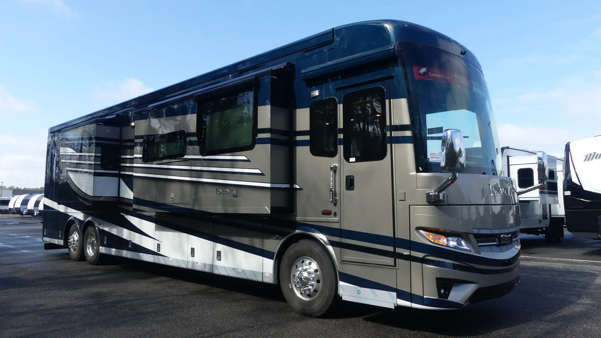 2026 Newmar London Aire 4551 - Photo 2