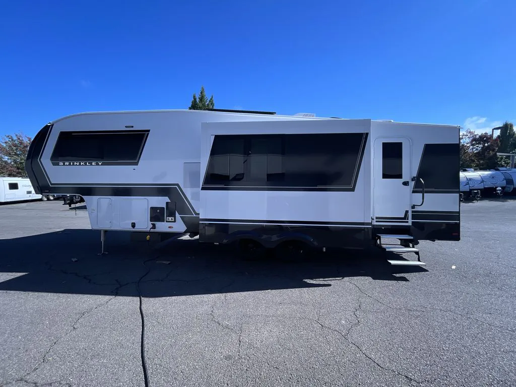 2026 Brinkley Model Z 2810 - Photo 4