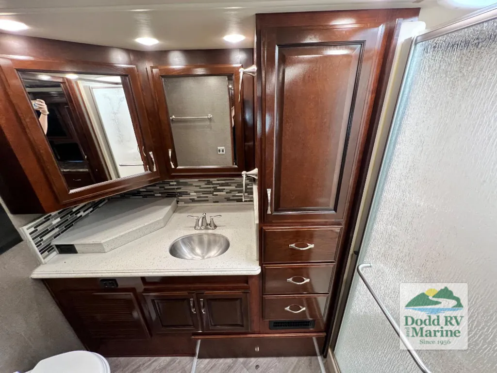 2019 Fleetwood Pace Arrow LXE 38K, Photos photo 34