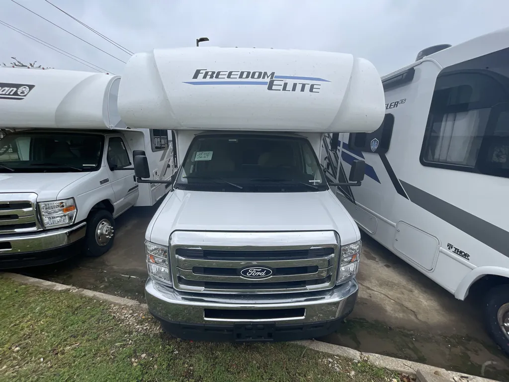 2026 Thor Motor Coach Freedom Elite 28HE, Photos photo 4