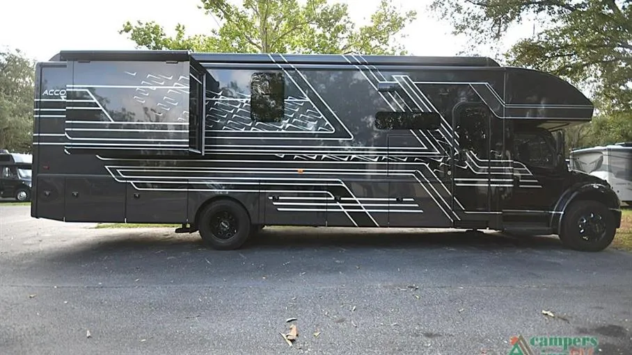 2025 Entegra Coach Accolade 37K - Photo 3