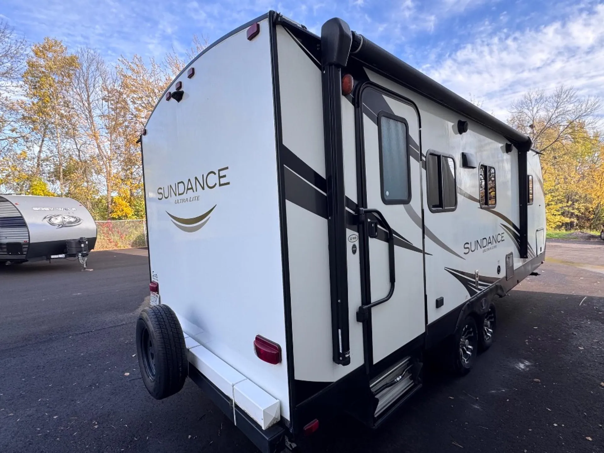 2020 Heartland Sundance Ultra-Lite 221RB - Photo 2