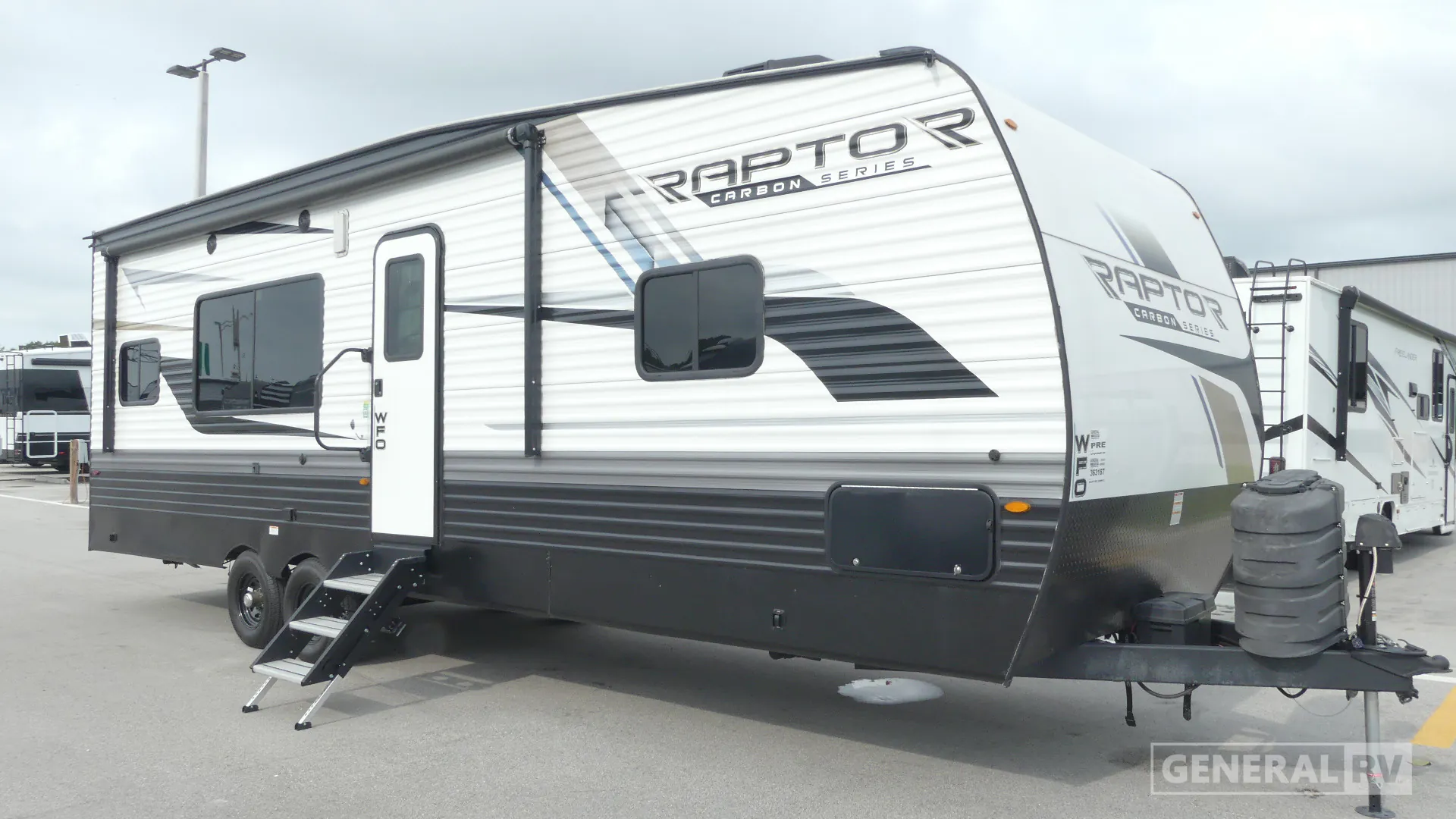 2025 Keystone Carbon 29WFO - Photo 2