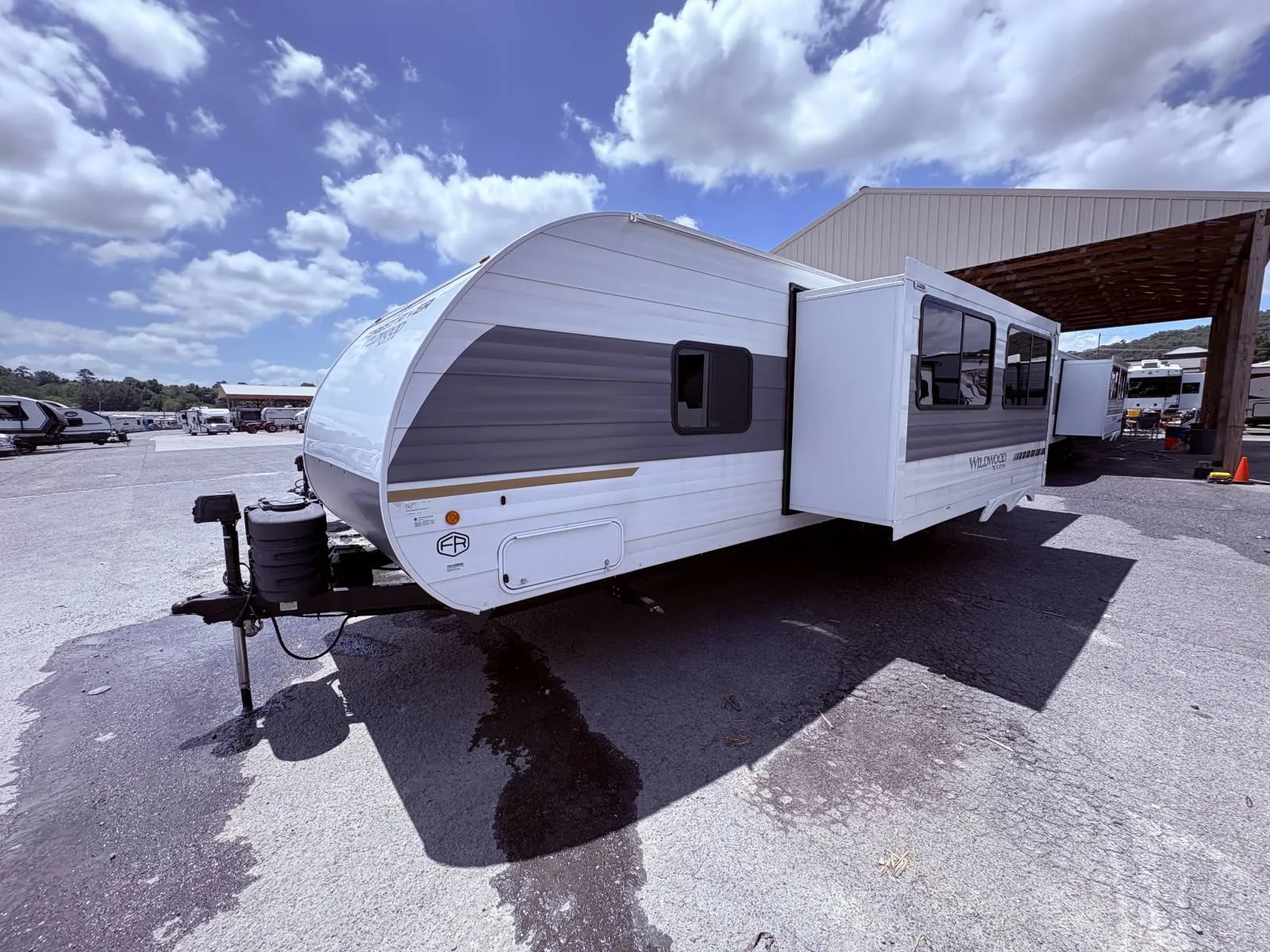 2025 Forest River Wildwood X-Lite 26ICE - Photo 4