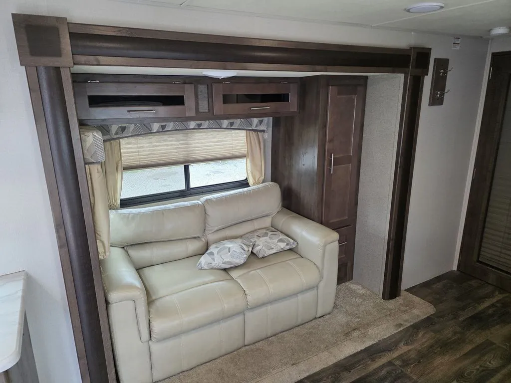 2019 Forest River RV Wildcat Maxx 245RGX, Photos photo 10