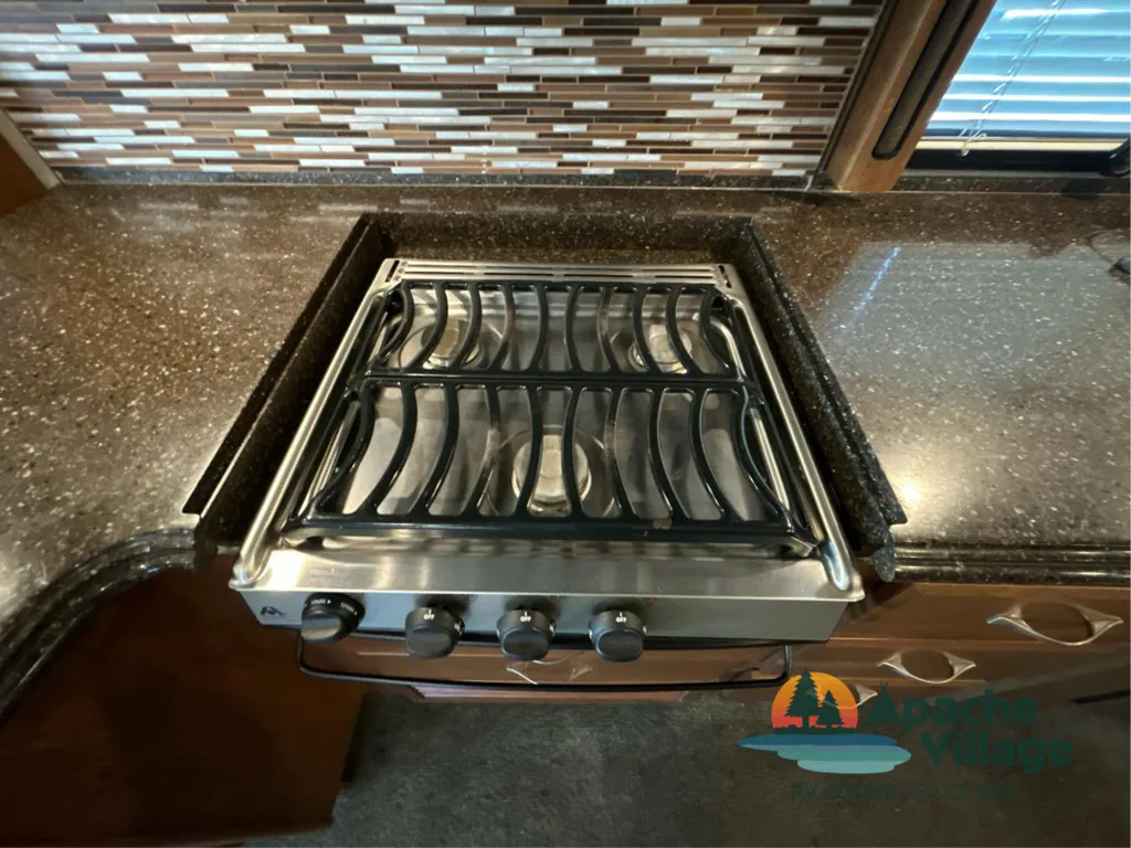 2017 Fleetwood Pace Arrow LXE 38F, Photos photo 46