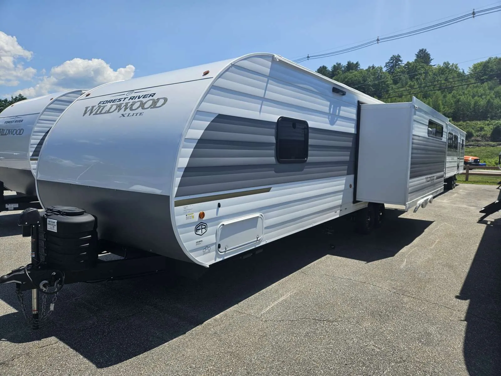 2026 Forest River Wildwood X-Lite 28ICE - Photo 3