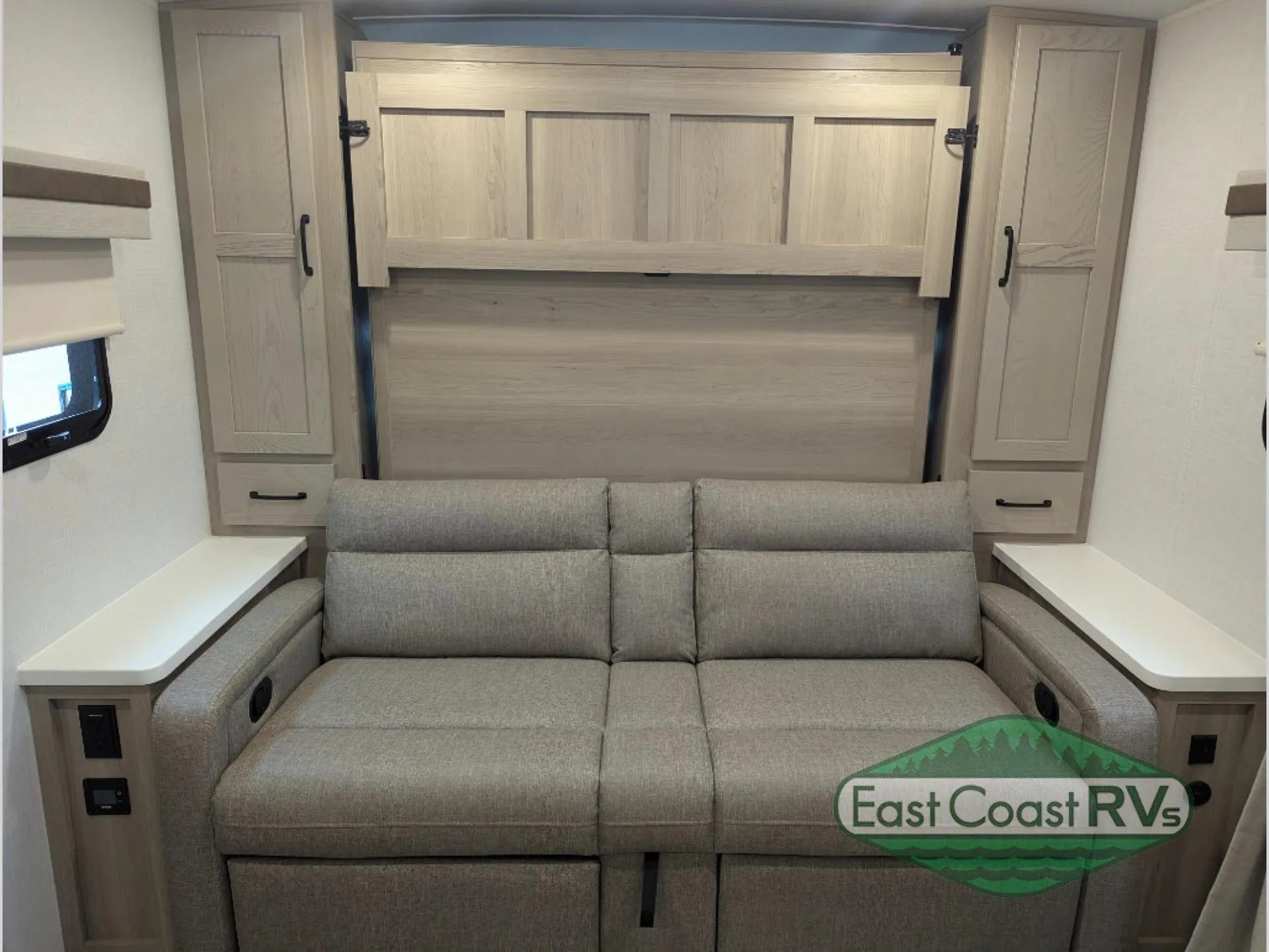 2024 Forest River Rockwood Mini Lite 2517S - Photo 3