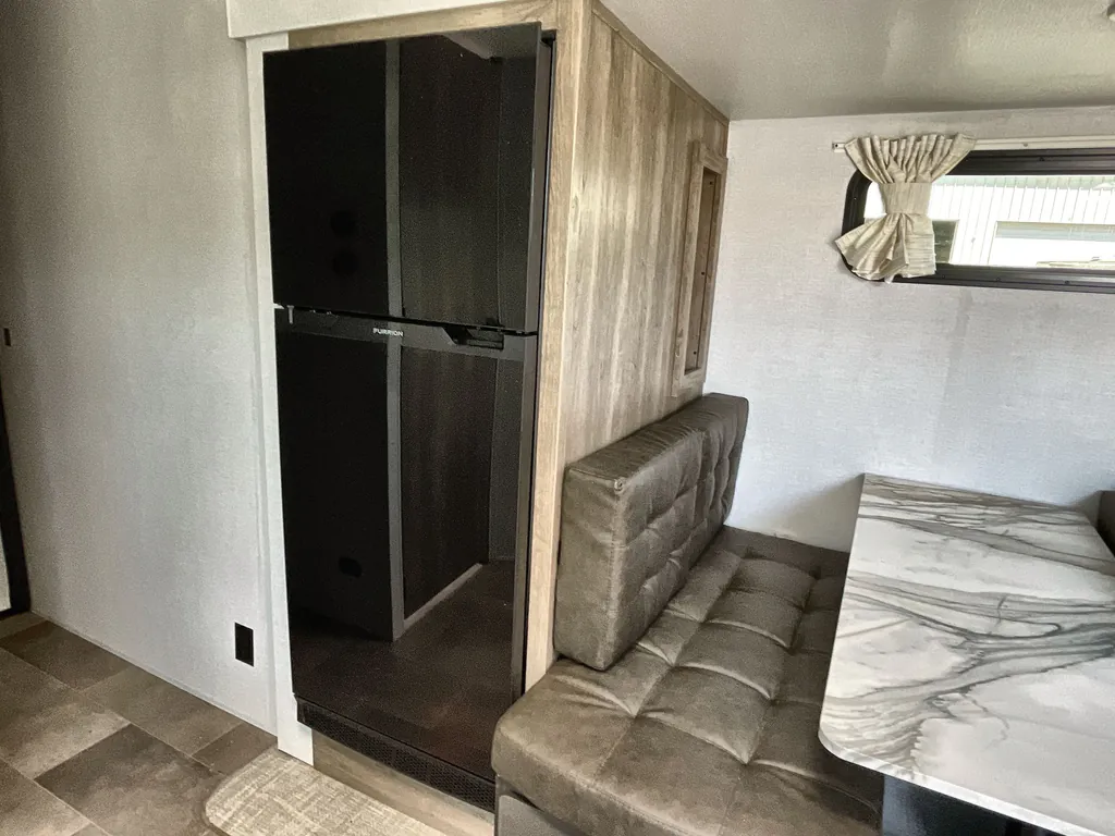 2026 Forest River Airelume 325, Photos photo 8