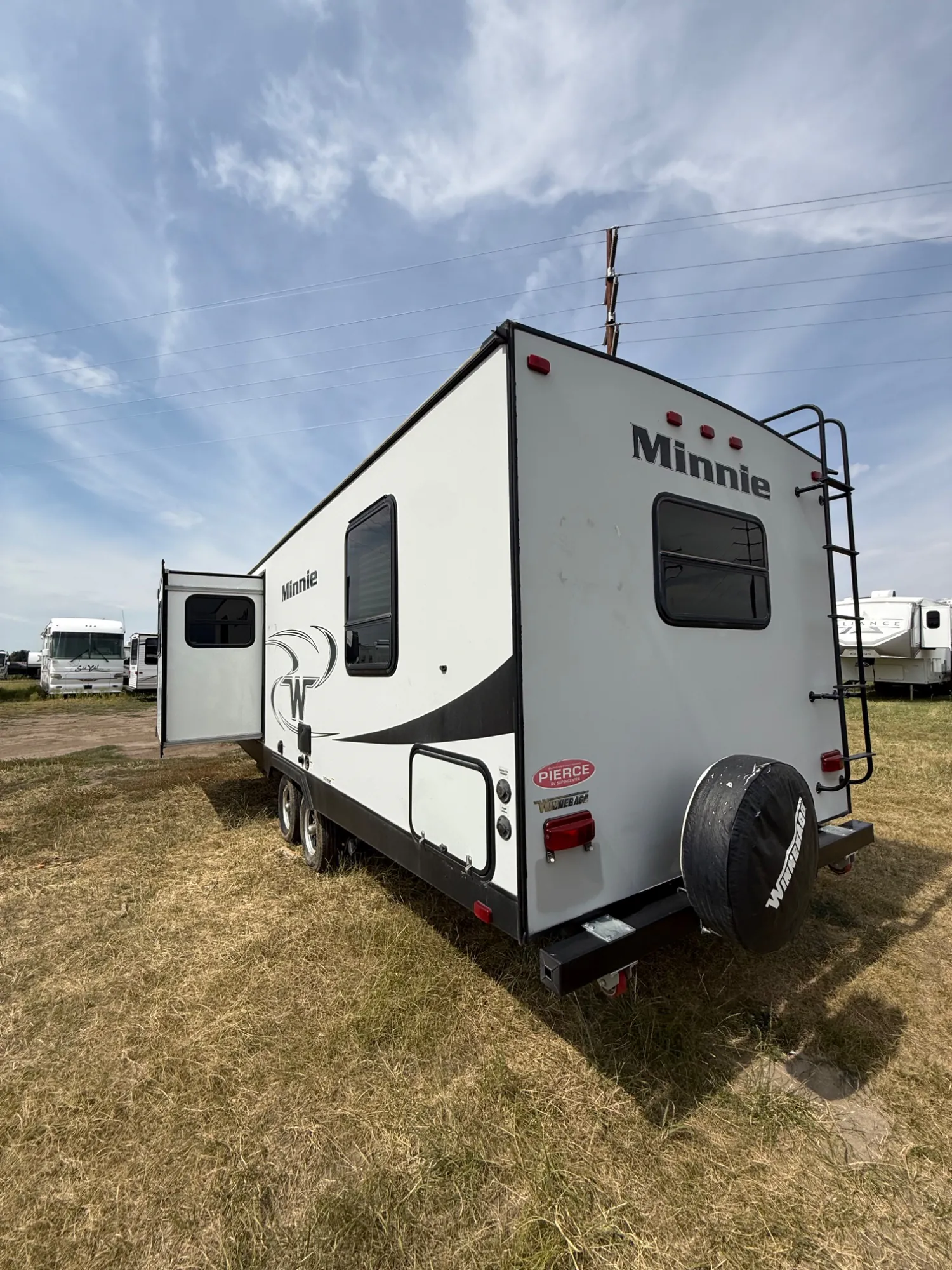 2018 Winnebago Minnie 2500FL - Photo 4