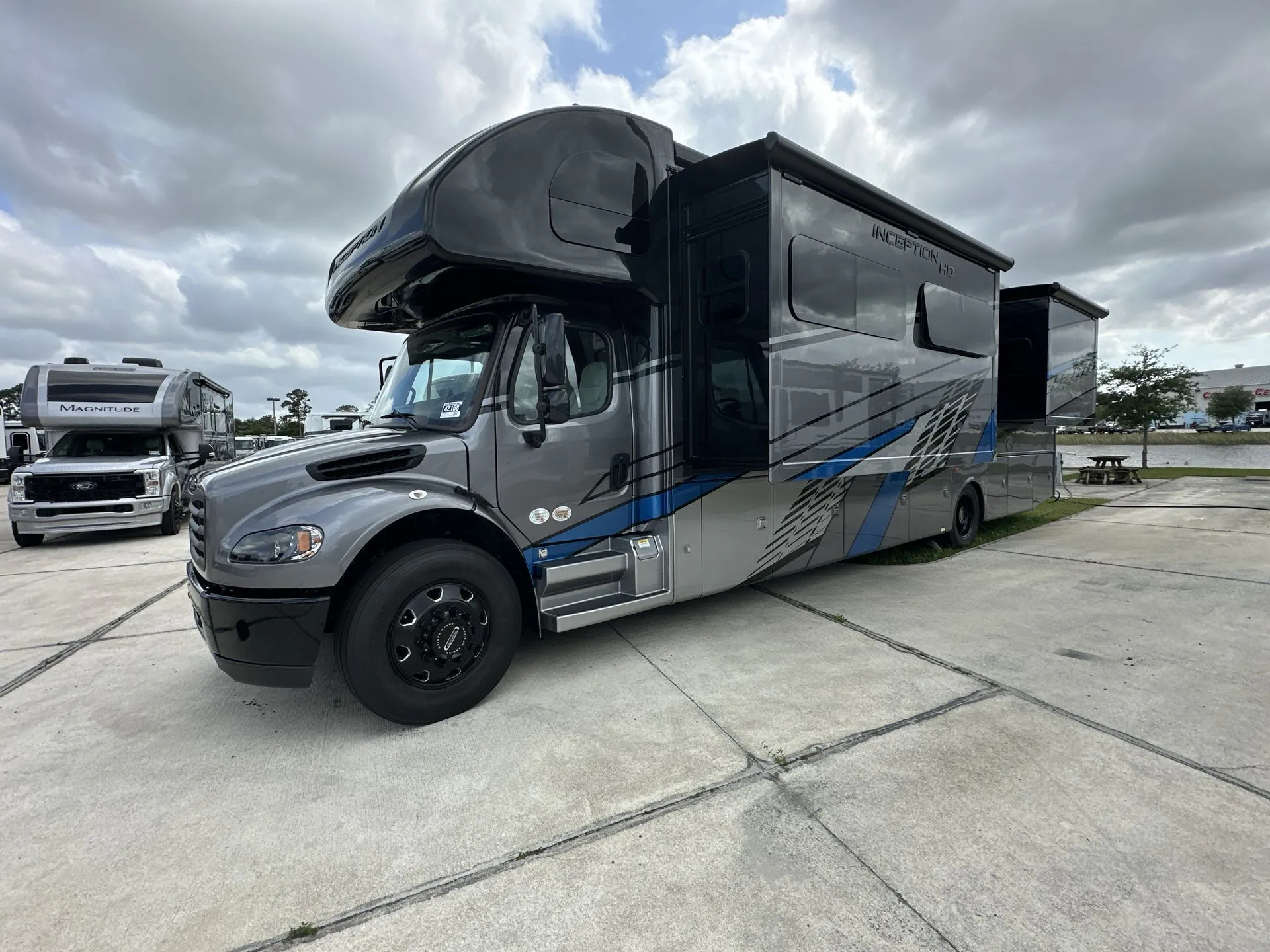 2026 Thor Motor Coach Inception HD 38XL - Photo 3