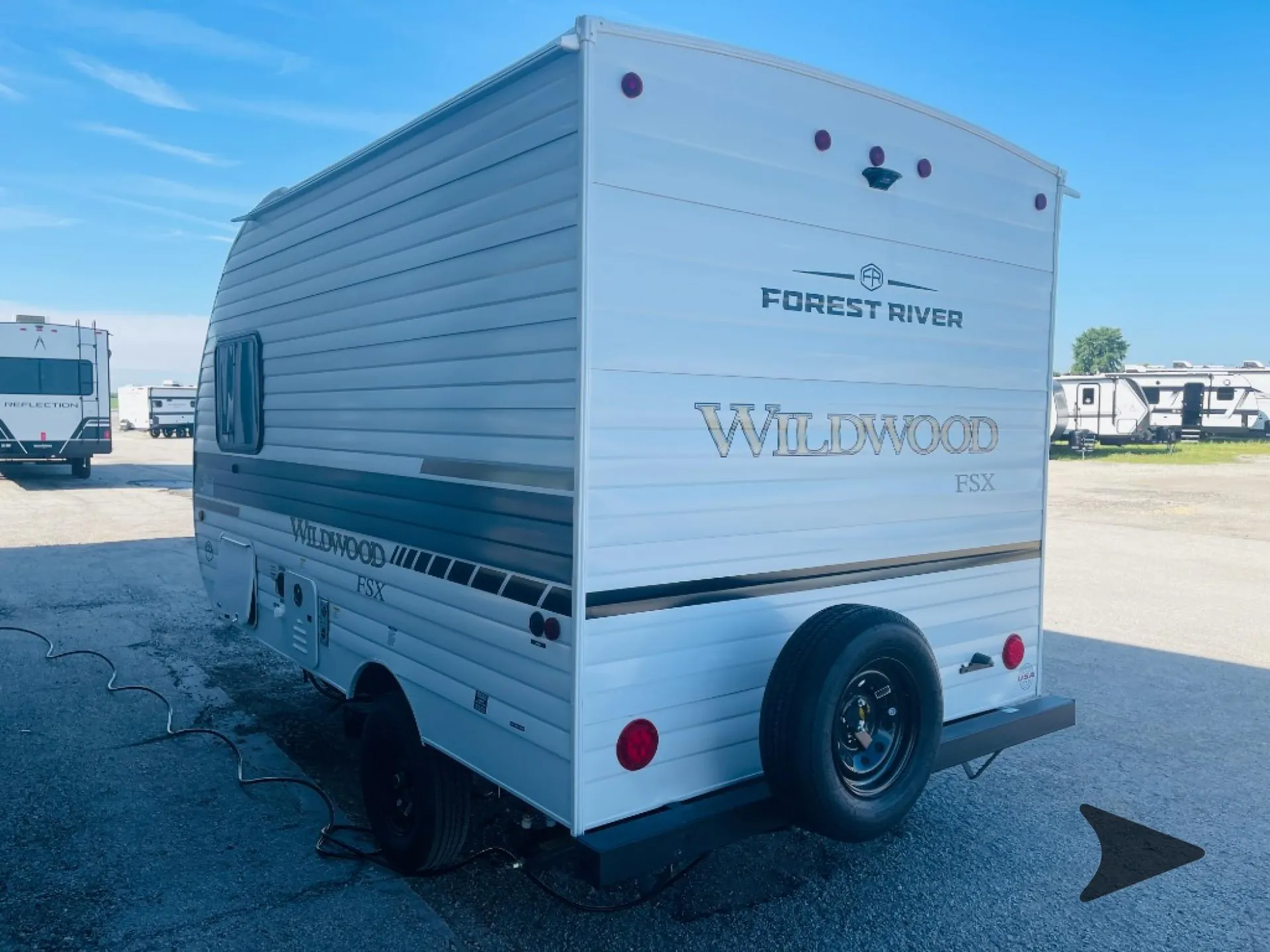 2027 Forest River Wildwood FSX 135ICE — Photo 6