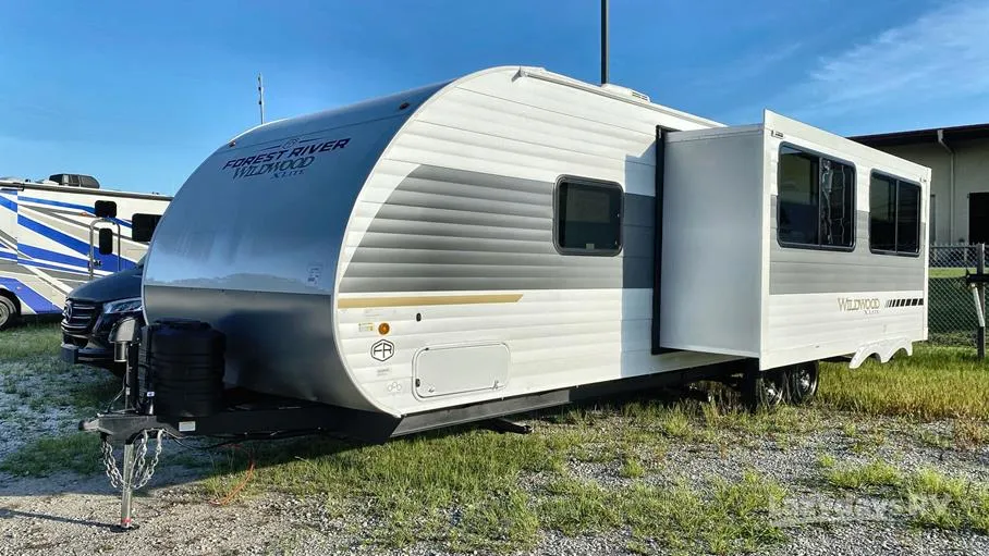 2026 Forest River Wildwood X-Lite 26ICE — Photo 5