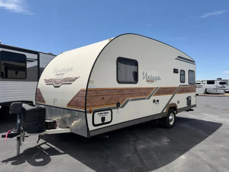 2019 Gulfstream Vintage 19ERD - Photo 3