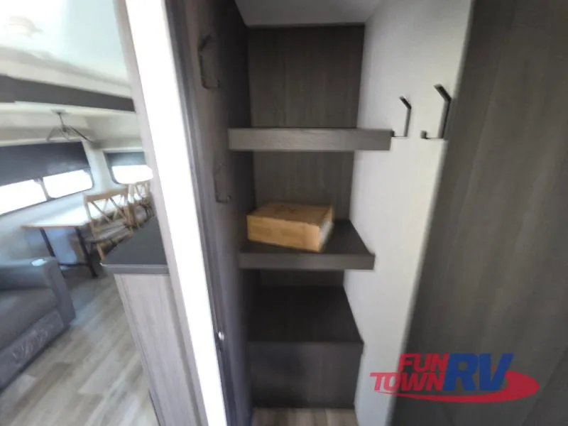 2025 Venture RV SportTrek Touring Edition 292VRB - Photo 3
