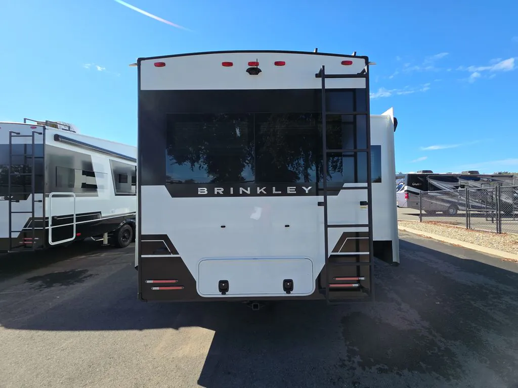 2026 Brinkley Model Z 3610, Photos photo 4