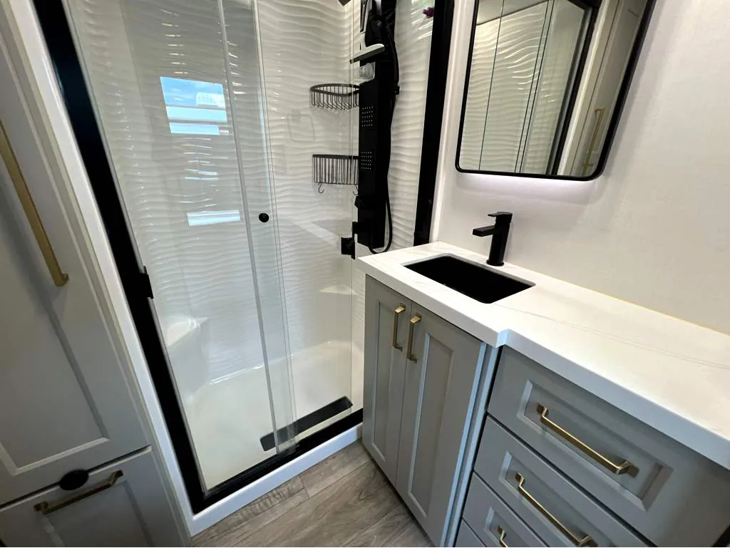 2025 Brinkley Model G 3950, Photos photo 19