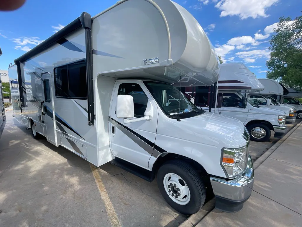 2024 Thor Motor Coach Geneva 31VT - Photo 2
