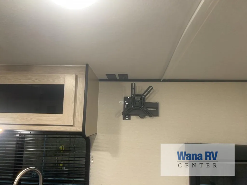 2023 Coachmen Apex Nano 186BH, Photos photo 27