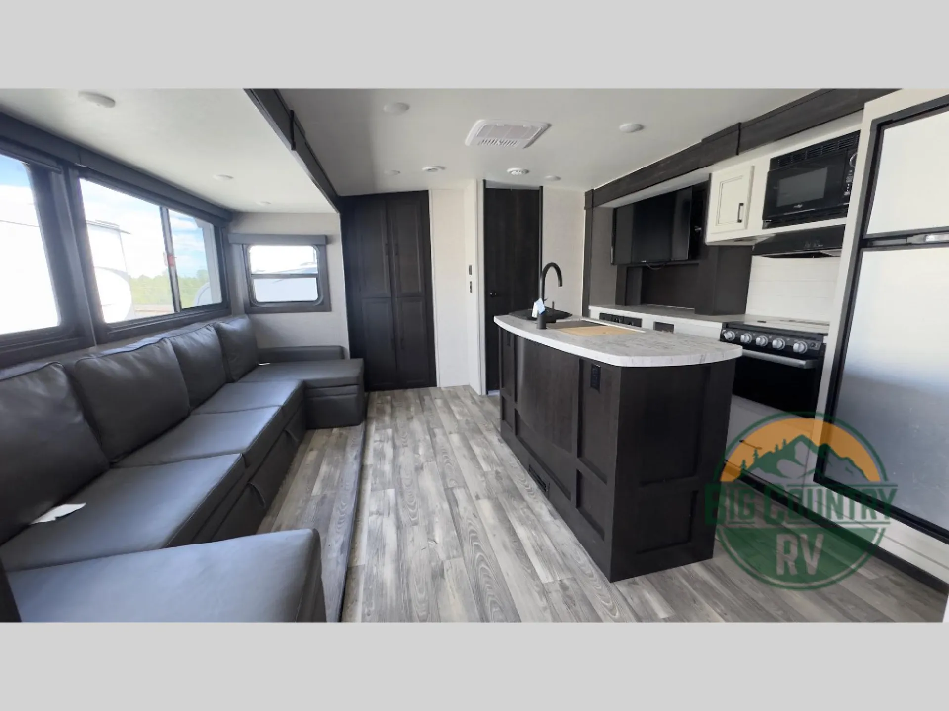 2023 Highland Ridge Open Range Light 321BHS dealer photo 2 from Big Country RV