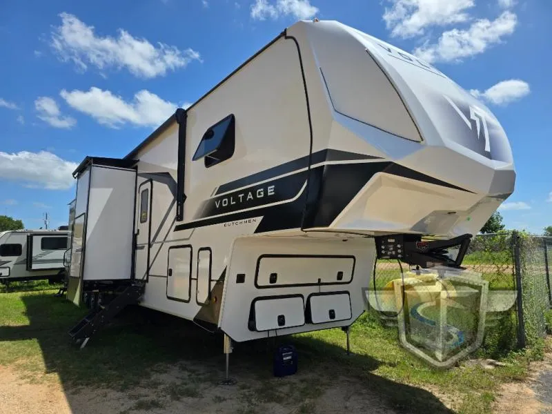 2026 Dutchmen RV Voltage V-Series New    4250 - Main photo