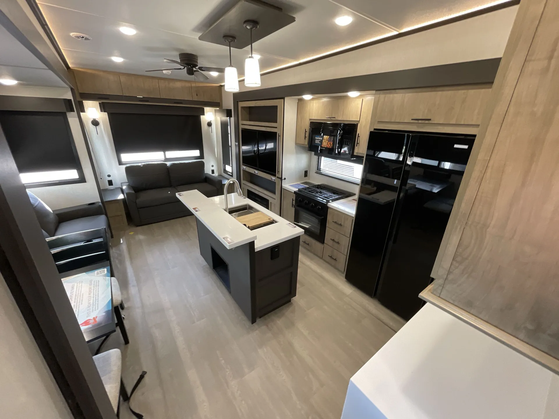 2026 Forest River Campsite Elite 32BAM — living area main