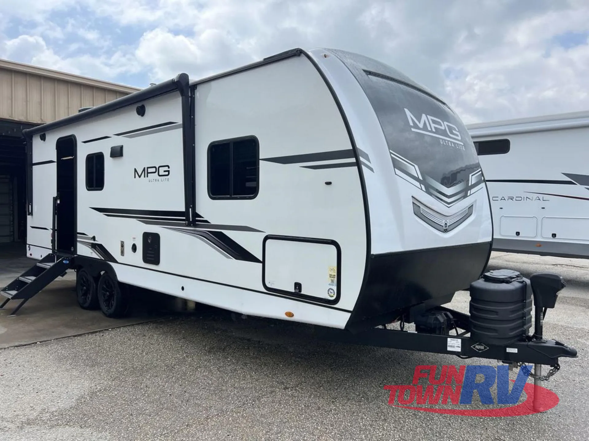 2025 Cruiser RV MPG 2400PD - Photo 2