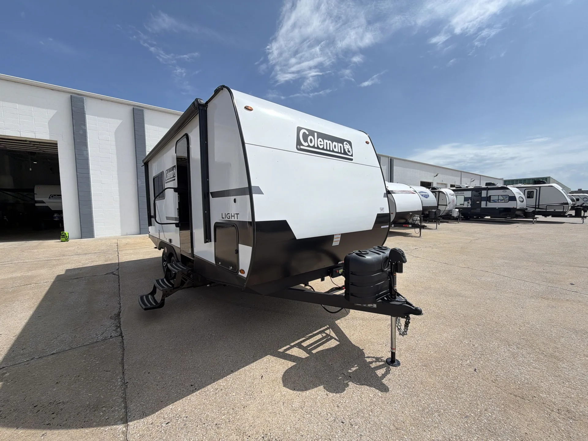 2027 Keystone Coleman Light 18RX - Photo 2