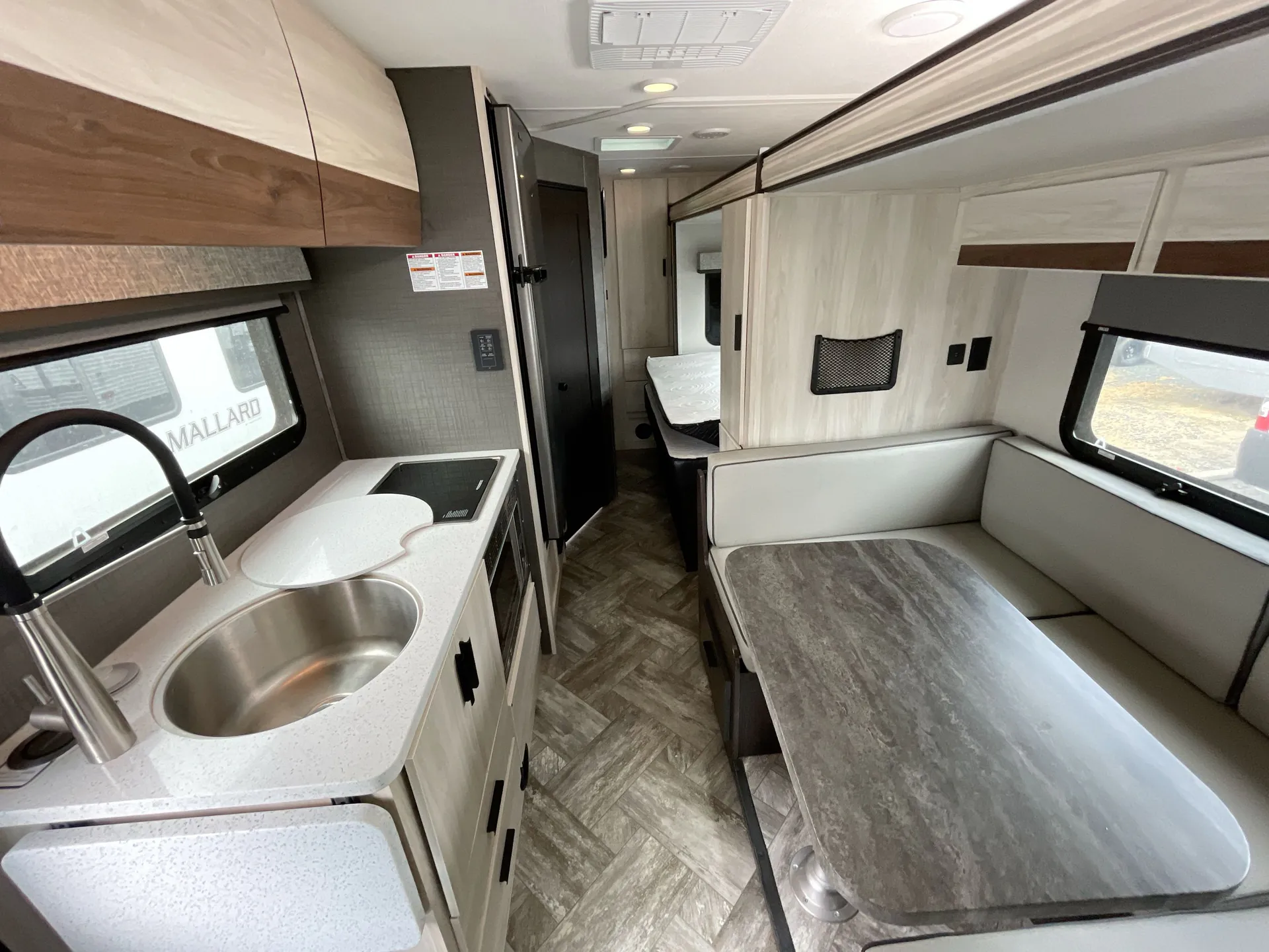2022 Forest River Sunseeker Mbs 2400B — living area main