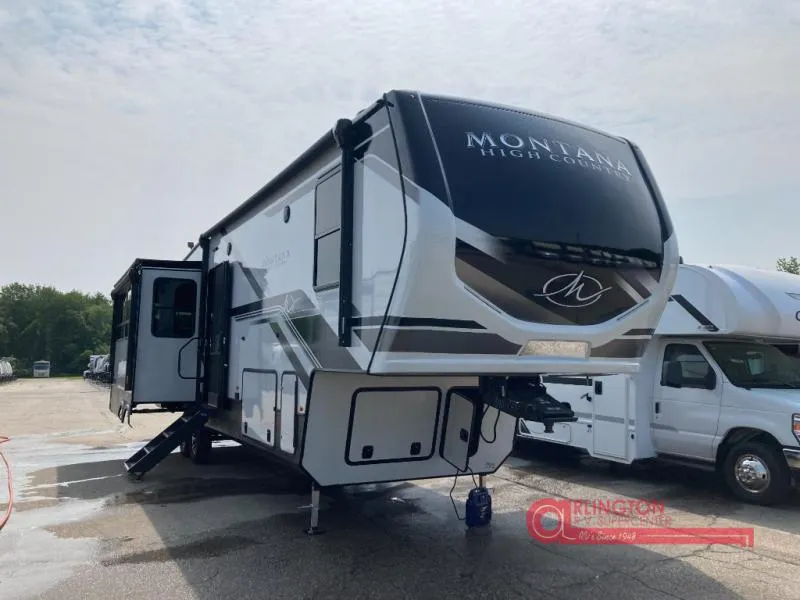 2025 Keystone Montana High Country 331RL - Photo 2