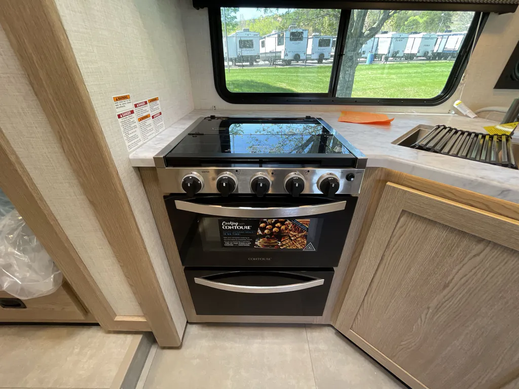 2026 Thor Motor Coach Freedom Elite 31FE, Photos photo 10