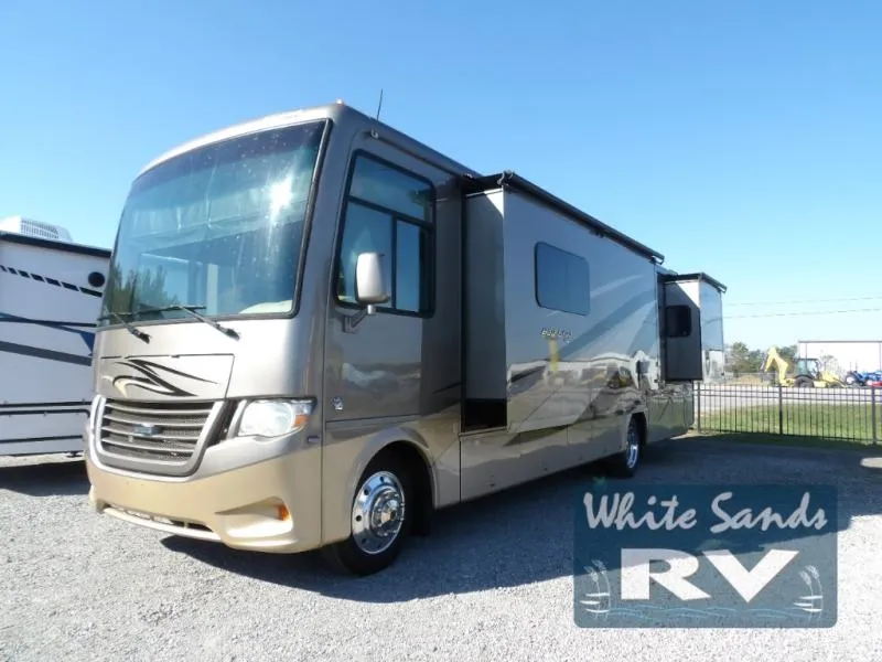 2015 Newmar Bay Star 3402 - Photo 2