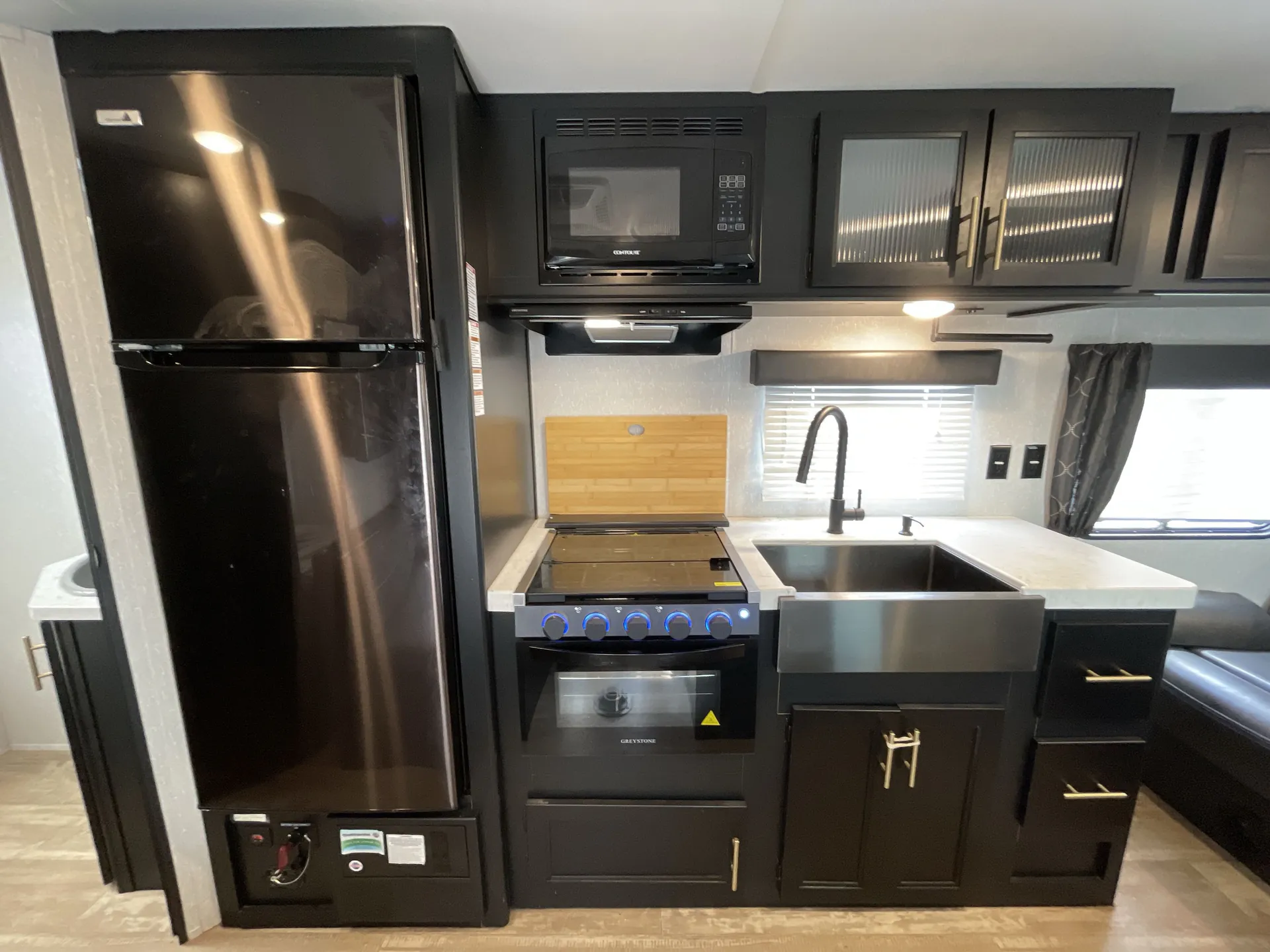 2021 Forest River Cherokee Grey Wolf 26DJSE — living area main