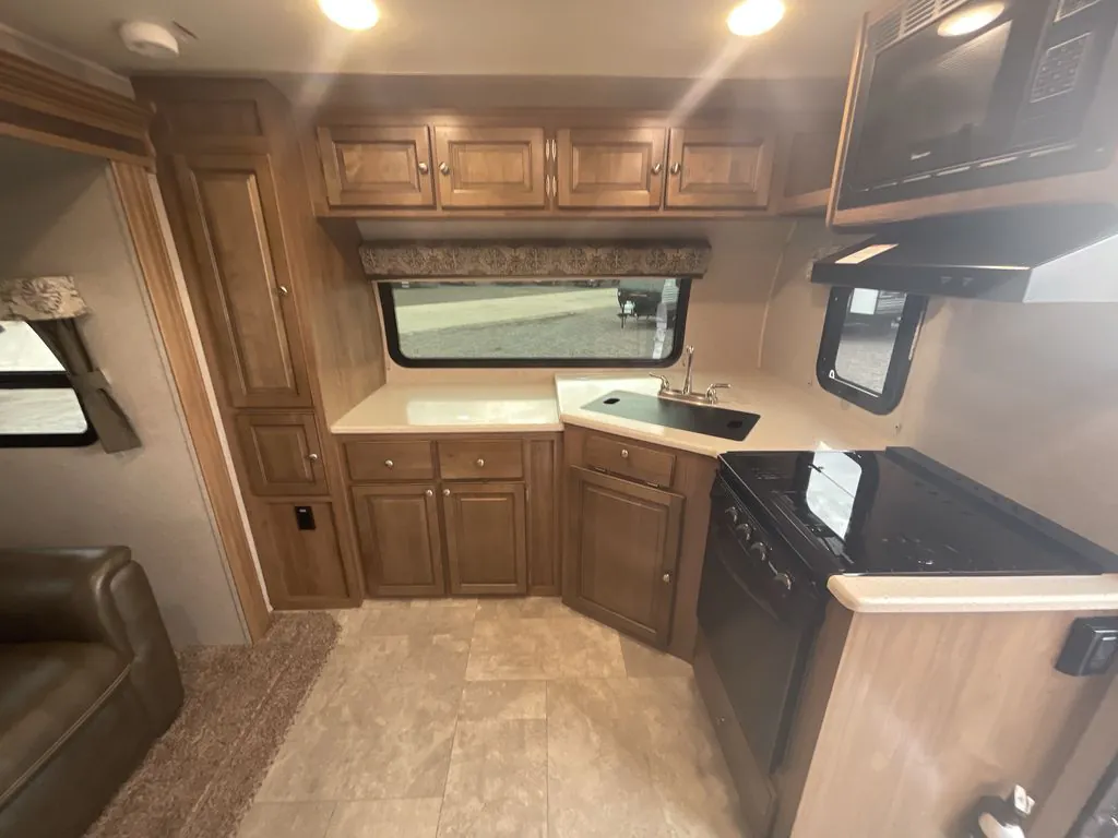 2019 Forest River Flagstaff Micro Lite 25FKS, Photos photo 8