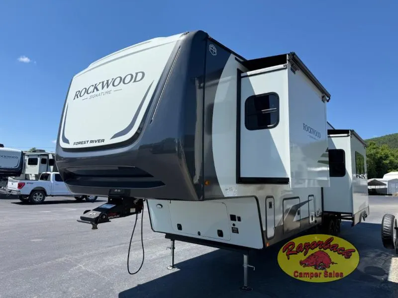 2026 Forest River Rockwood Signature 404SRK - Photo 3