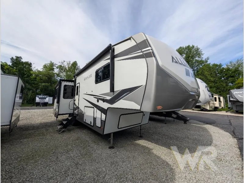2022 Alliance RV Avenue 32RLS - Photo 2