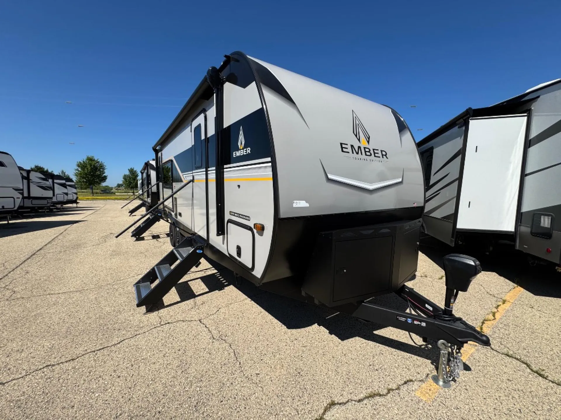2027 Ember RV Touring Edition 2400RKL - Photo 4