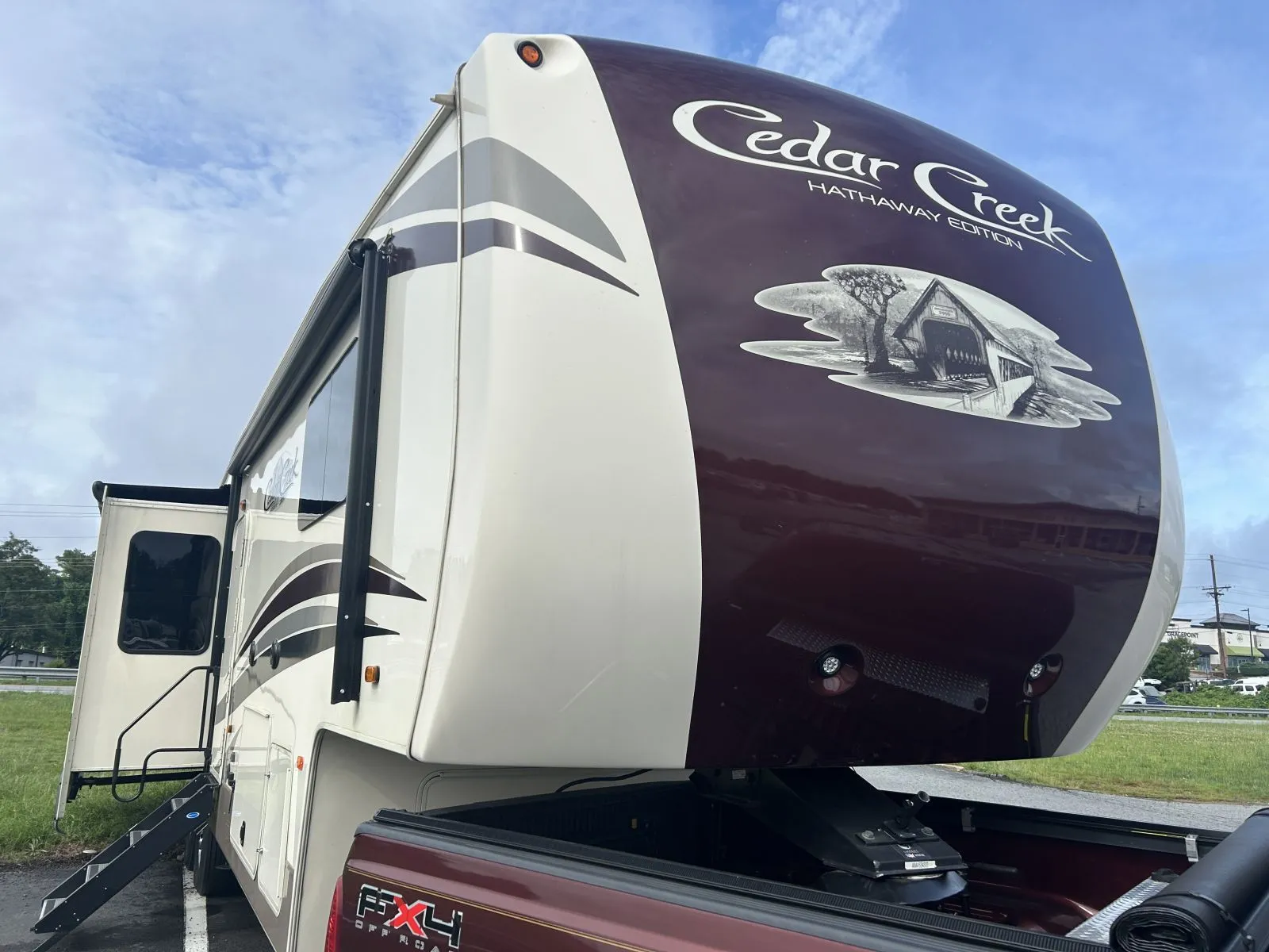2017 Keystone MONTANA 345RL - Photo 2