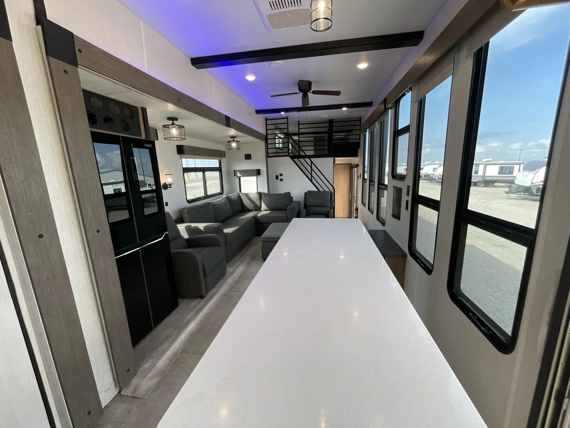 2024 Forest River Timberwolf Black Label 39ALBL — living area main