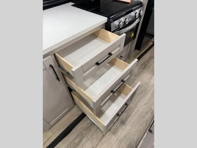 2026 Jayco Jay Feather 32RL - Photo 4