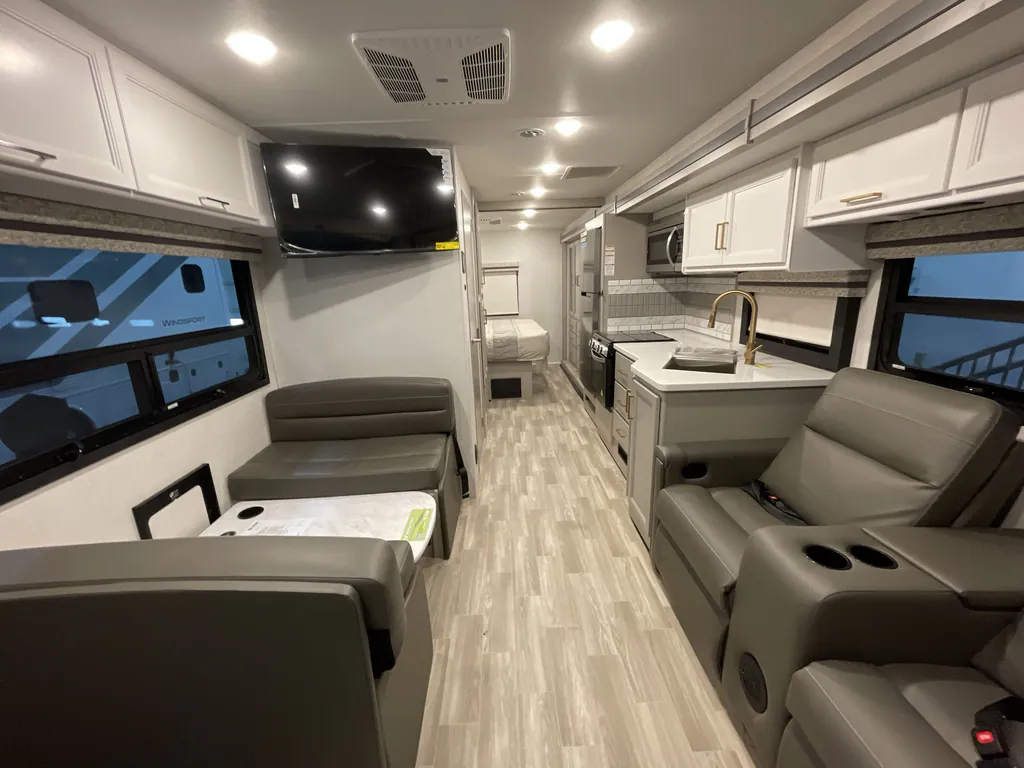 2026 Thor Motor Coach Windsport 29L, Photos photo 7