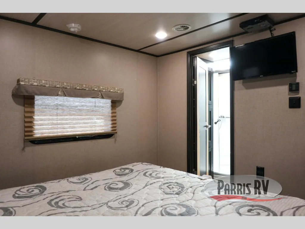 2019 Forest River XLR Nitro 33VL5, Photos photo 20