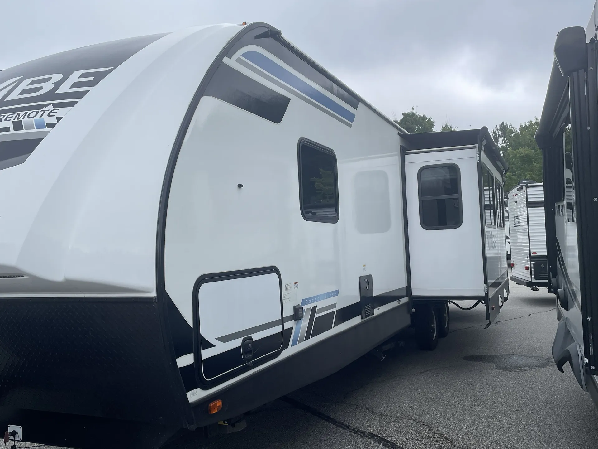 2024 Forest River Vibe 34BH — off campside