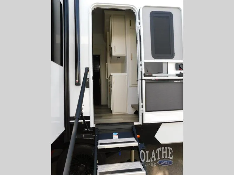 2027 Brinkley Model Z 3600 - Photo 3