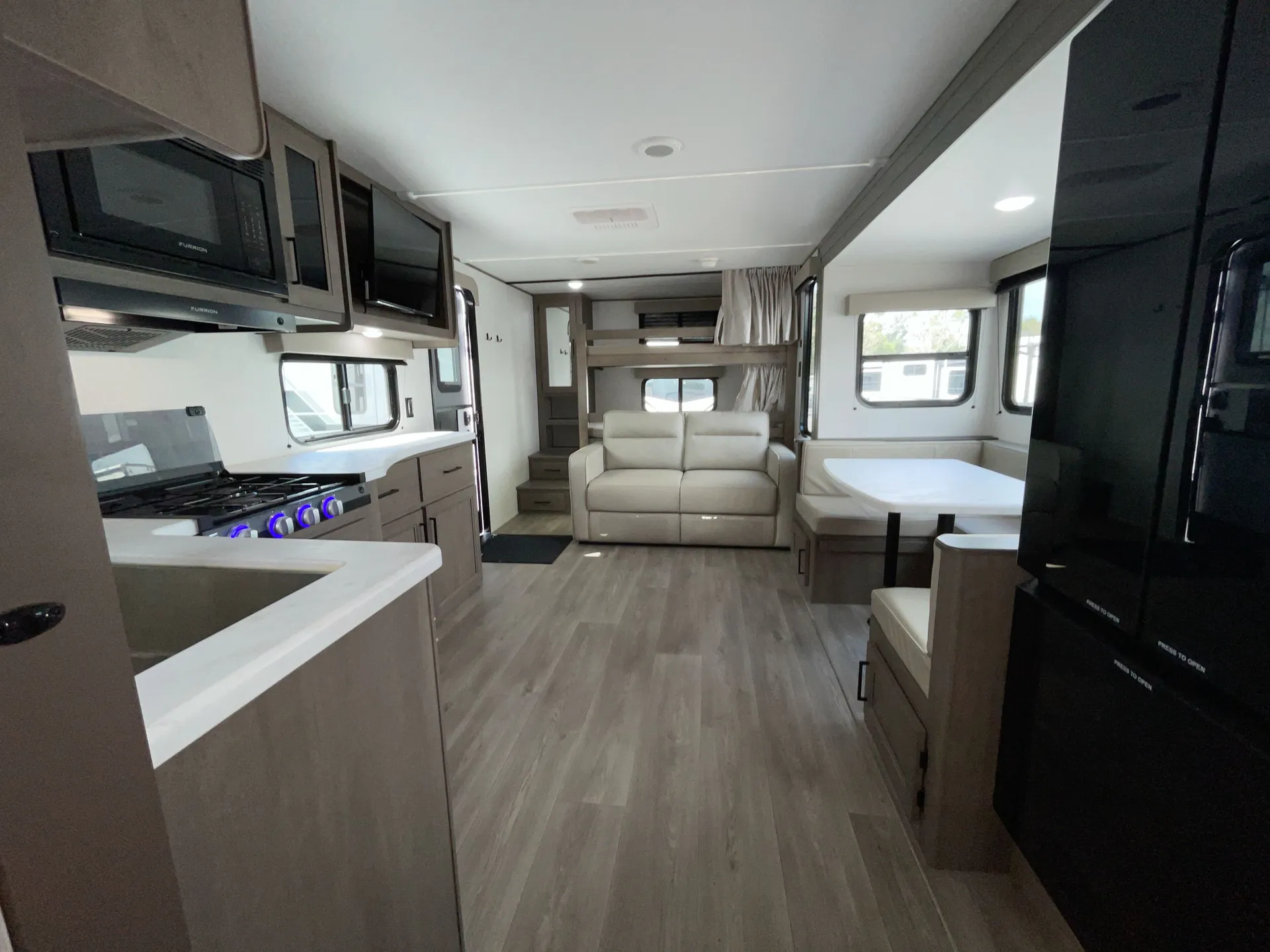 2025 Grand Design Transcend 265BHT — living area main