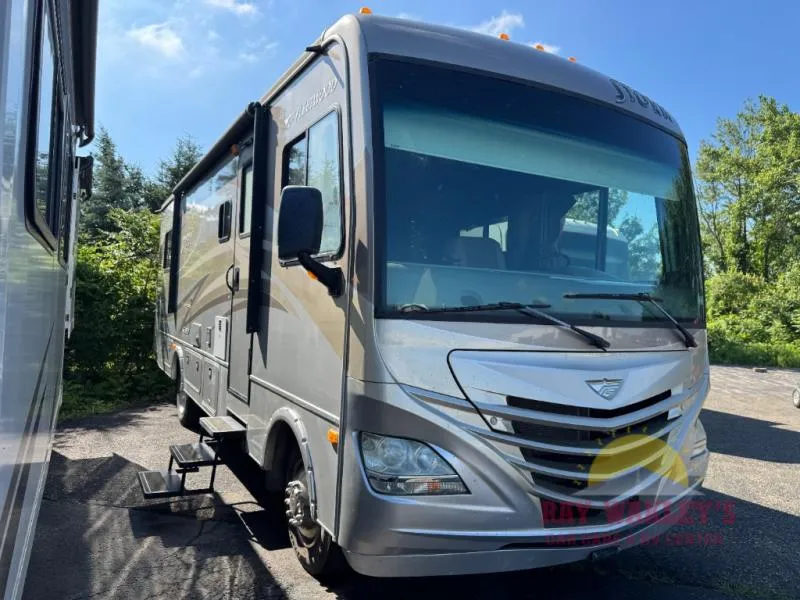 2014 Fleetwood RV Storm 28F - Main photo