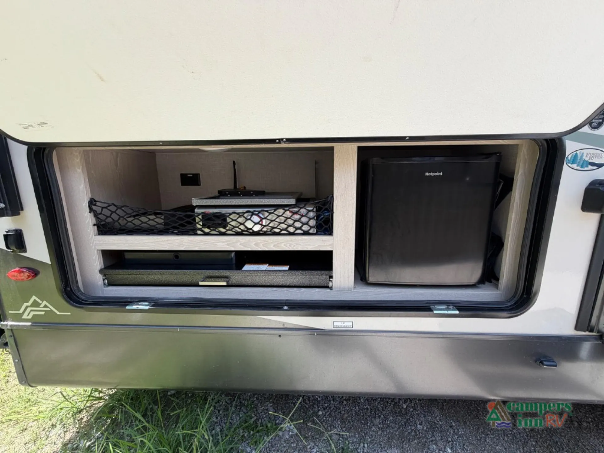 2023 Forest River Flagstaff Super Lite 27BHWS — Photo 6