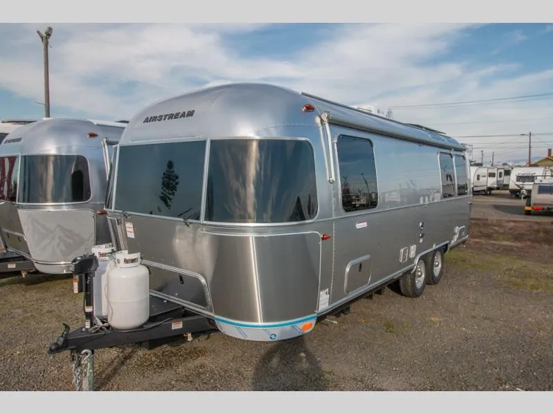 2026 Airstream International 25FB Twin - Photo 2