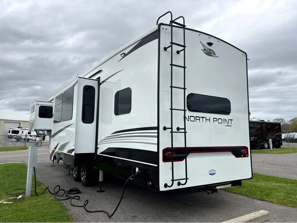 2025 Jayco North Point 365RKTS - Photo 4
