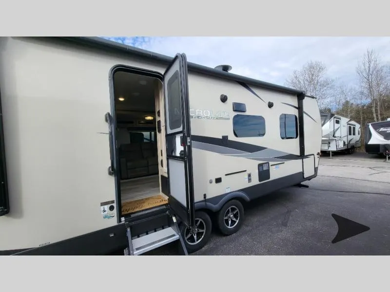 2023 Forest River Flagstaff Micro Lite 25FBLS - Photo 3